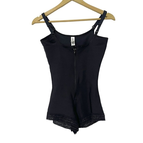 Leonisa Shapewear Black Firm Compression Open Bust Body Shaper Boyshorts Medium - Picture 3 of 9